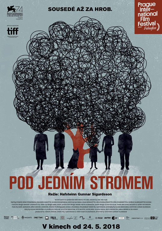 Pod jedním stromem