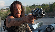 Machete zabíjí